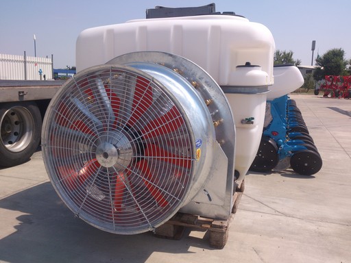 Навесна пръскачка Continental Economy 600 литра