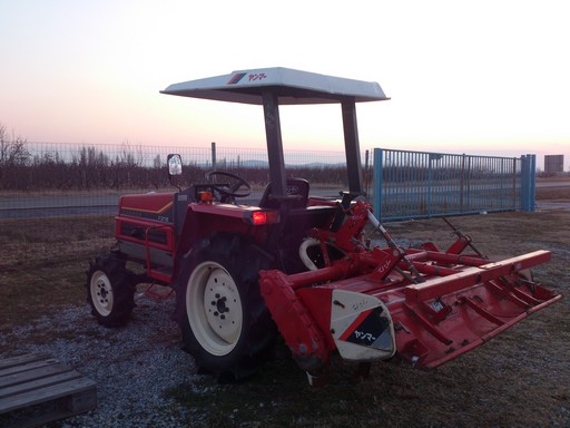 Трактор Yanmar F-215